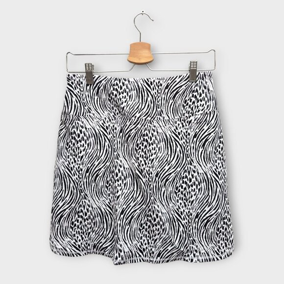 NWOT IBKUL Golf Women's Skort Print (Black/White) - Small - Picture 2 of 2